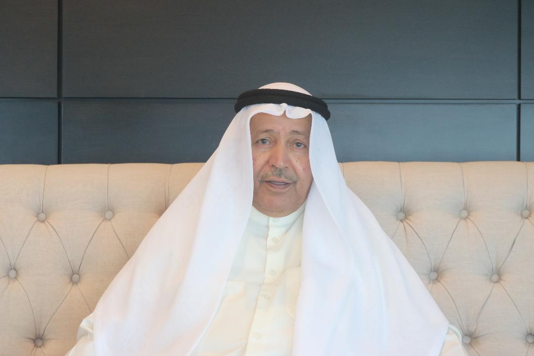 الدكتور عبد العزيز المنصور الدكتور عبد العزيز المنصور